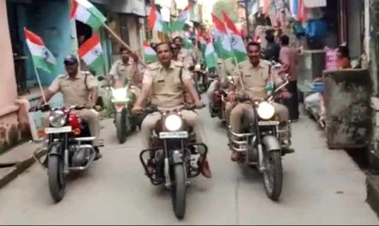 महिदपुर देश भक्ति के रंग में डूबा पुलिस प्रशासन
