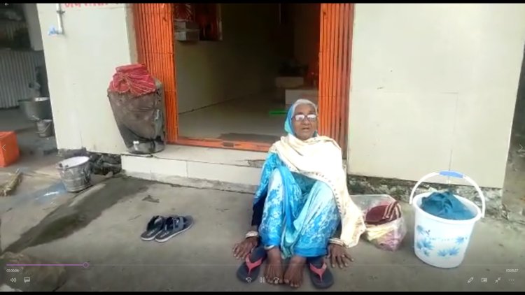 चार बेटों की वृद्ध मां लाचार , बागपुरा में रहने वाली 90 वर्षीय वृद्धा ने एसपी के समक्ष गुहार लगाई