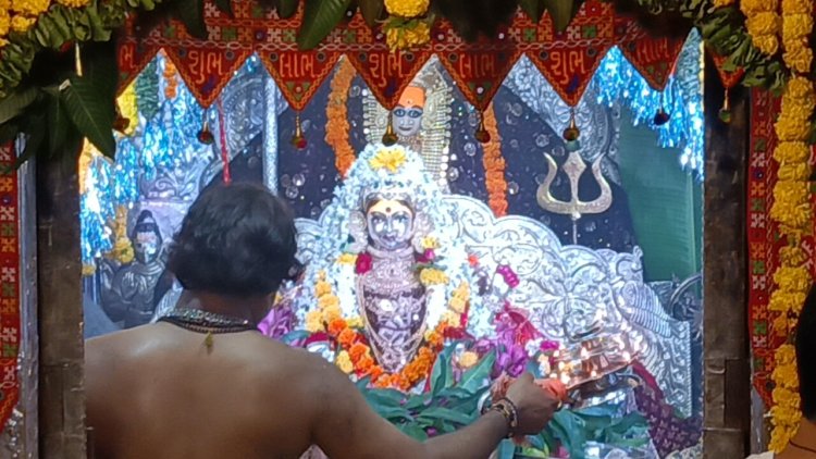 माता की आराधना का पर्व नवरात्रि की देश भर में धूम, माता हरसिद्धि का मंदिर देश के प्रमुख शक्तिपीठों में से एक