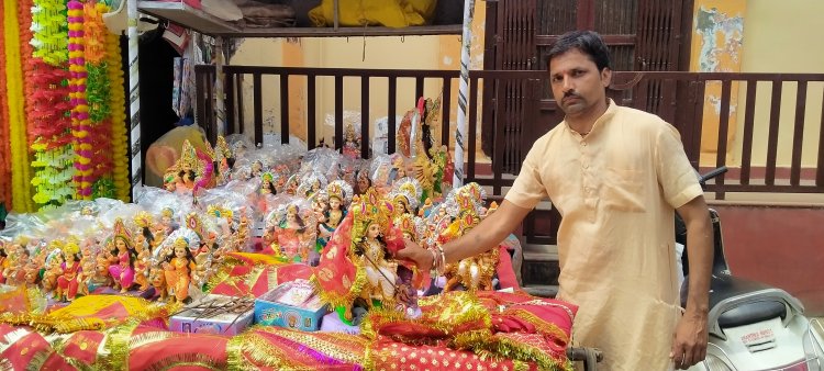 शारदीय नवरात्रि पर्व को लेकर बाजार हुए गुलजार आज होगी घट स्थापना