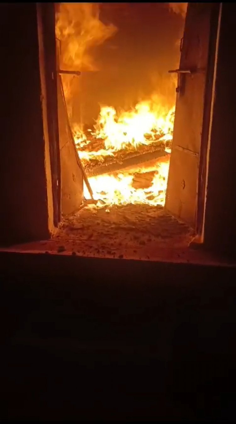 Dhar MP : शराबी बेटे ने पेट्रोल डालकर घर में लगाई आग