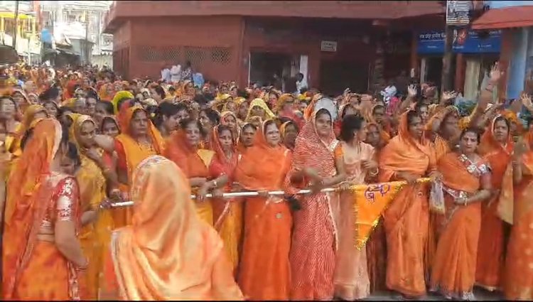 आगर मालवा जिले के नलखेड़ा मे राम लला की प्राण प्रतिष्ठा को लेकर मातृ शक्ति ने निकाली भव्य शोभायात्रा