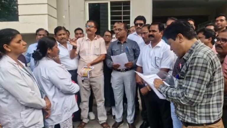 मौन रैली